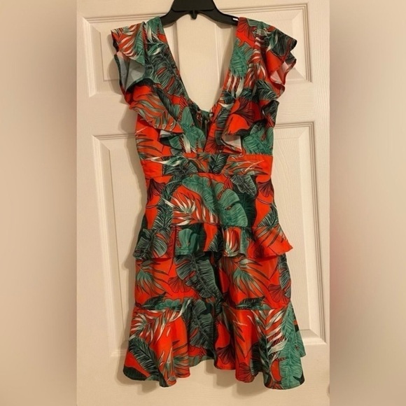 Womens BURU Tropical Print Flutter
Sleeve Tiered Dress Parisian Tie Size S/ M - Picture 3 of 7